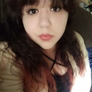 Meet your Posher, Desiree